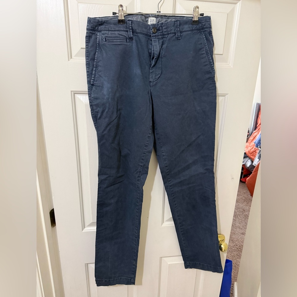 Bundle of (4) GAP Size 34x34 Slim Men's Chinos